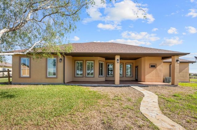 2381 Santa Maria Ln, Corpus Christi, TX 78415