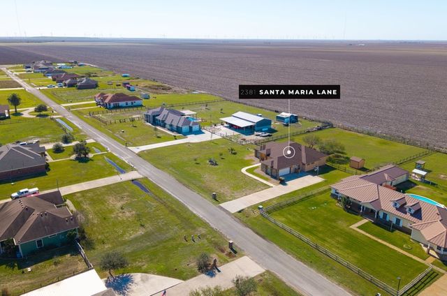 2381 Santa Maria Ln, Corpus Christi, TX 78415