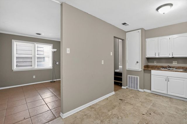 3981 MAYNARD DR, Memphis, TN 38109