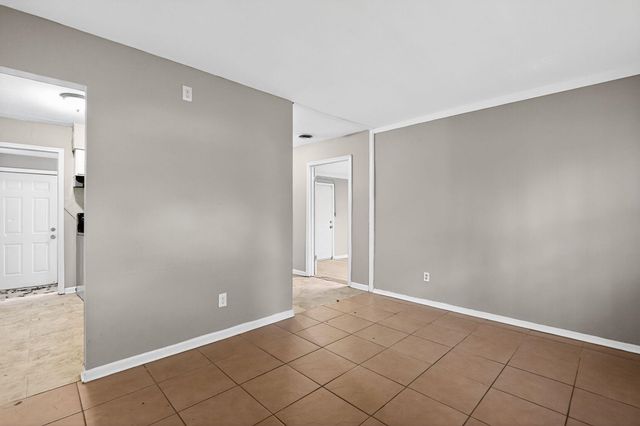 3981 MAYNARD DR, Memphis, TN 38109