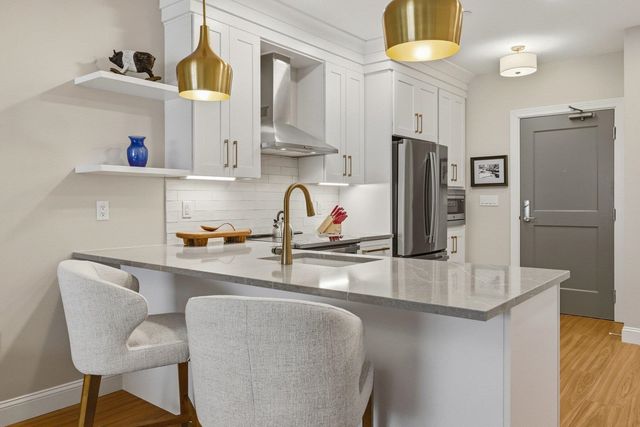 99 Foundry Place 306, Portsmouth, NH 03801