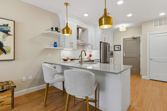 99 Foundry Place 306, Portsmouth, NH 03801