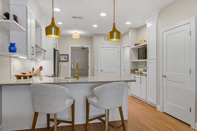 99 Foundry Place 306, Portsmouth, NH 03801