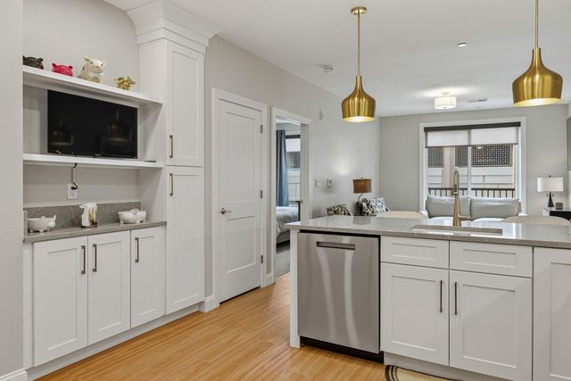 99 Foundry Place 306, Portsmouth, NH 03801