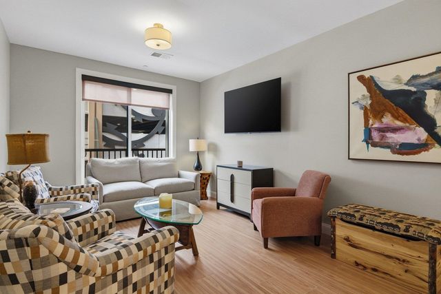 99 Foundry Place 306, Portsmouth, NH 03801