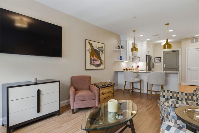 99 Foundry Place 306, Portsmouth, NH 03801