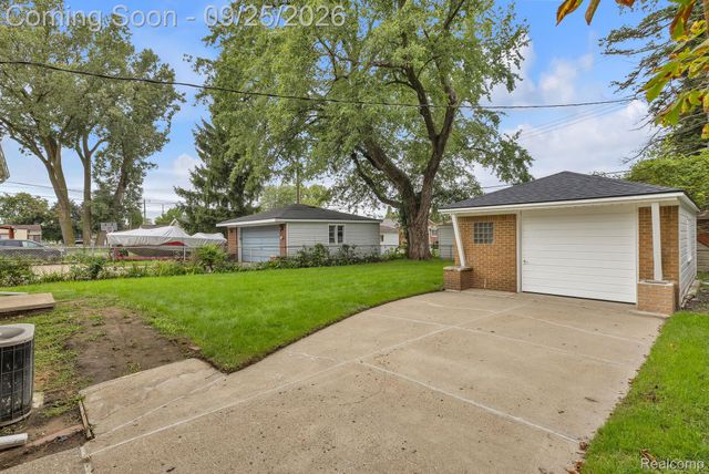 12705 Beaverland Street, Detroit, MI 48223