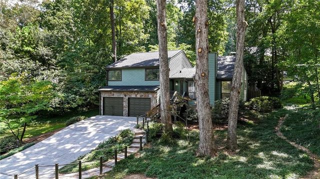 3479 Vinings North Trail SE, Smyrna, GA 30080