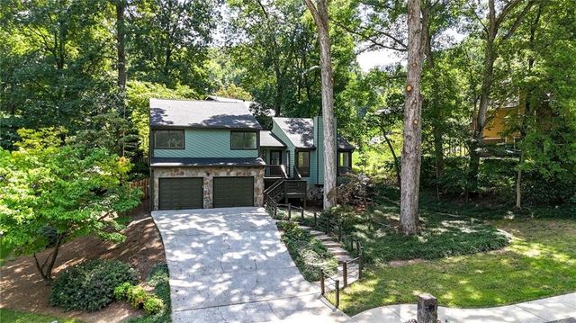 3479 Vinings North Trail SE, Smyrna, GA 30080