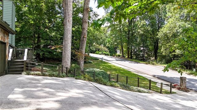 3479 Vinings North Trail SE, Smyrna, GA 30080