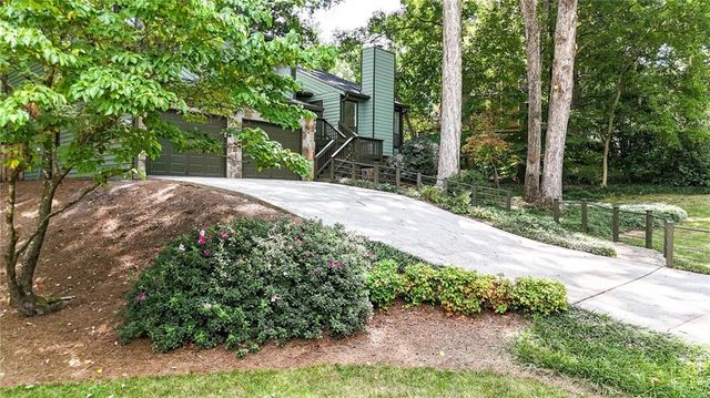 3479 Vinings North Trail SE, Smyrna, GA 30080