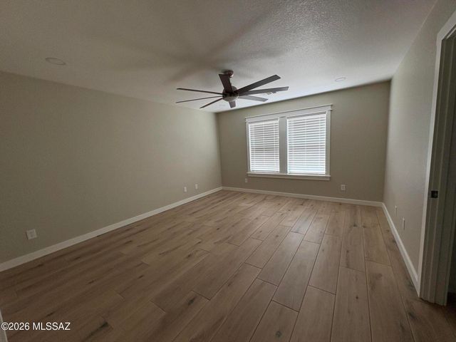 10552 S Sunshower Way, Vail, AZ 85641