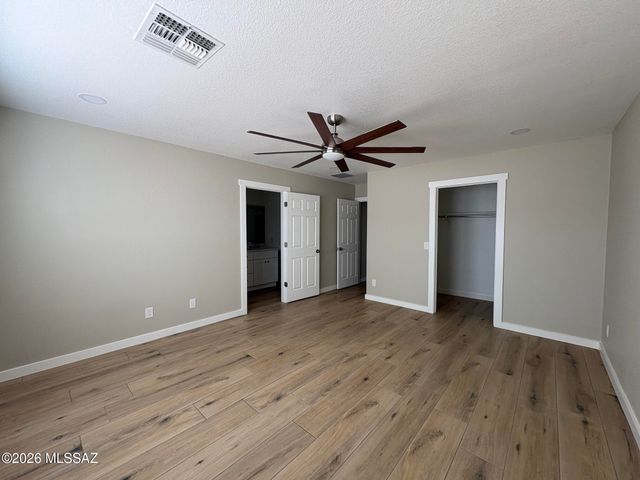 10552 S Sunshower Way, Vail, AZ 85641