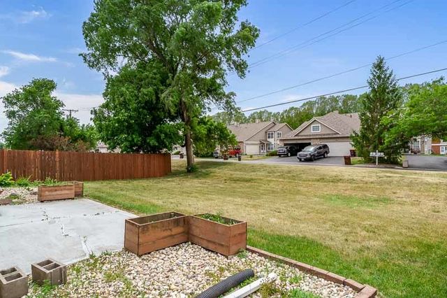 8738 Victory Lane, Machesney Park, IL 61115