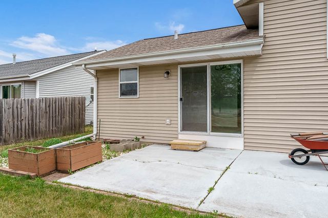 8738 Victory Lane, Machesney Park, IL 61115