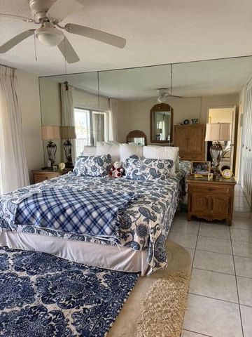 907 Marina Drive 306, North Palm Beach, FL 33408