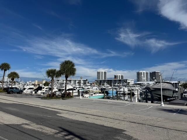 907 Marina Drive 306, North Palm Beach, FL 33408