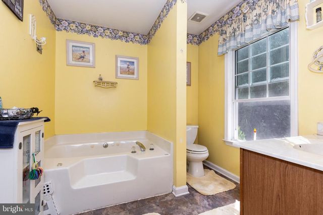 3786 N CARROLL LN, Hampstead, MD 21074