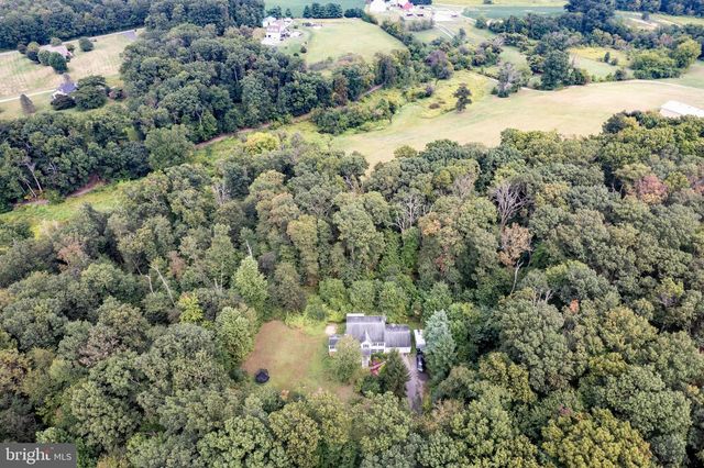 3786 N CARROLL LN, Hampstead, MD 21074