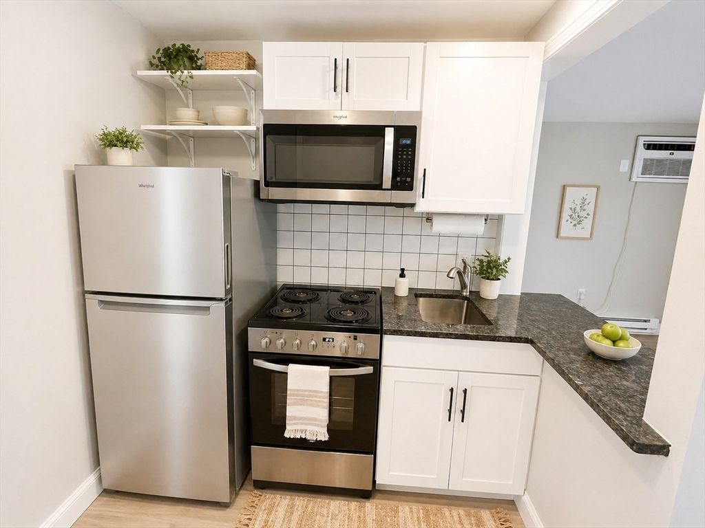 90 Elm St F, Quincy, MA 02169