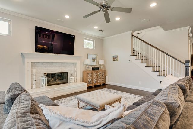 5459 Richmond Avenue, Dallas, TX 75206