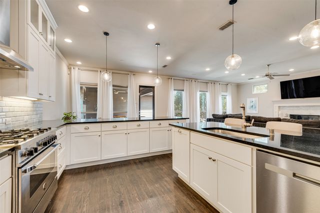 5459 Richmond Avenue, Dallas, TX 75206