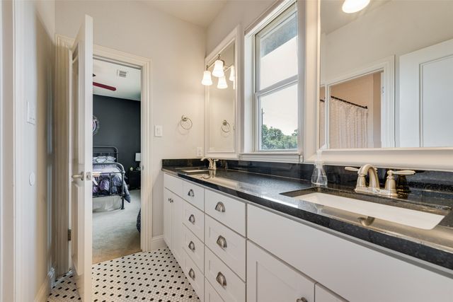 5459 Richmond Avenue, Dallas, TX 75206