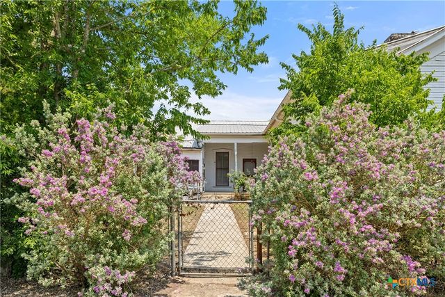 3525 W Fm 150, Kyle, TX 78640