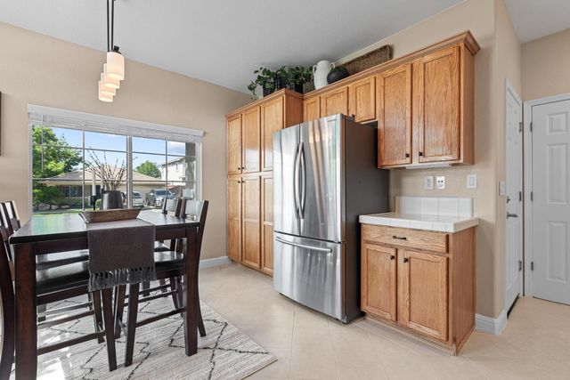 1841 Ardfern Way, Folsom, CA 95630