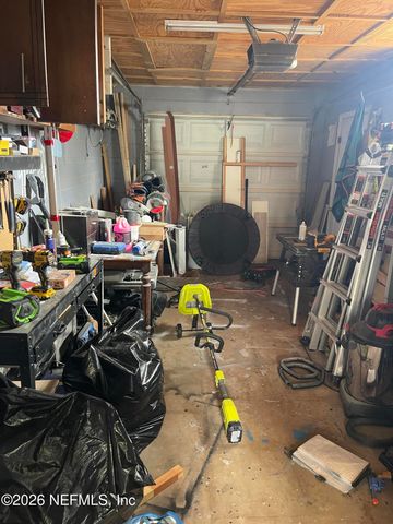 2112 DEAN Road, Jacksonville, FL 32216