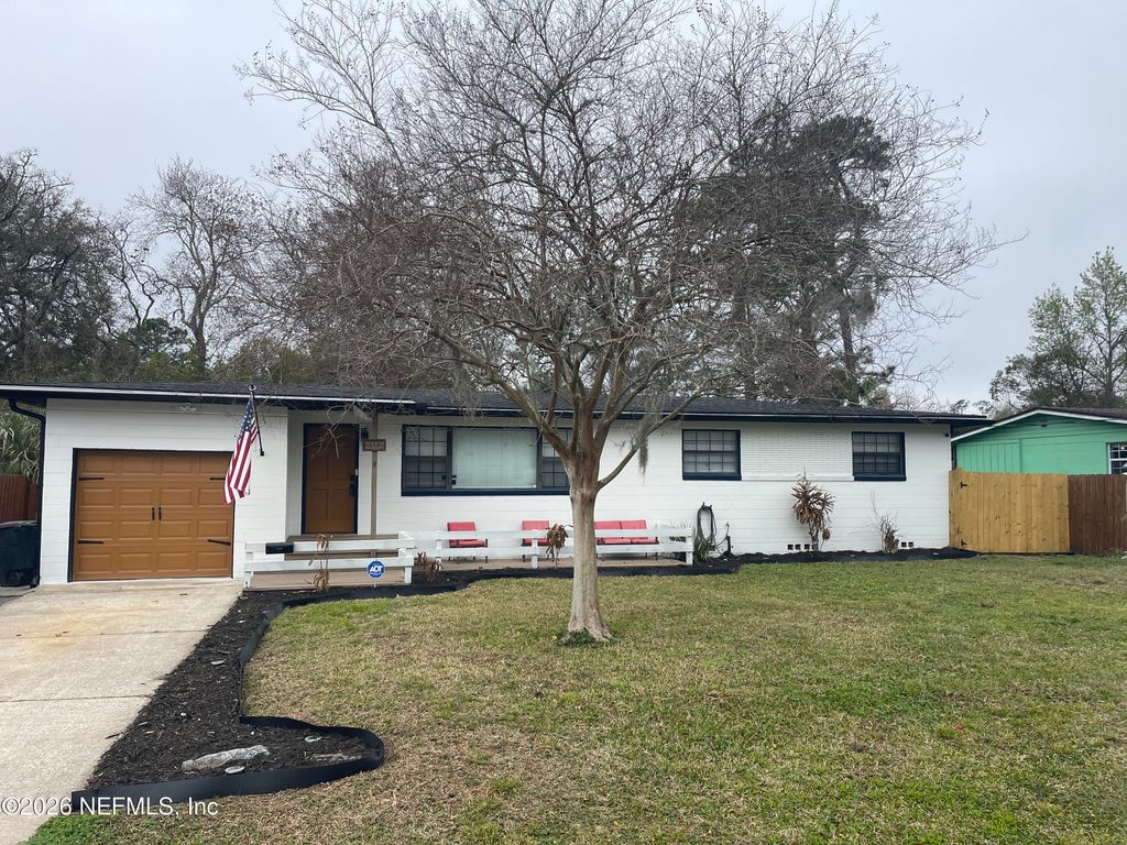 2112 DEAN Road, Jacksonville, FL 32216