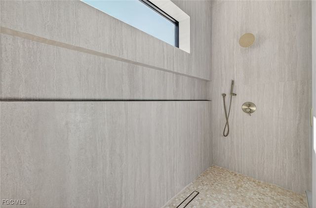 13 NW 35th PL, Cape Coral, FL 33993