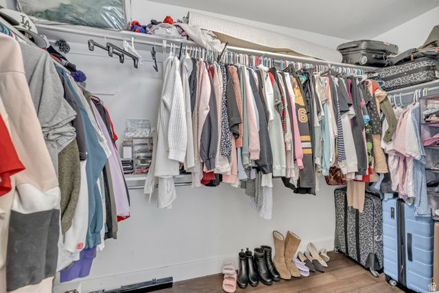 1014 CREEKSIDE DR, Ogden, UT 84404