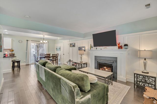 1014 CREEKSIDE DR, Ogden, UT 84404