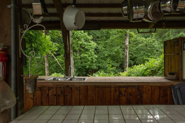 100 Rainbow Loop, Heber Springs, AR 72543