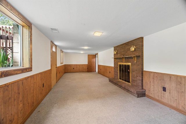 2241 WALLACE LAKE ROAD, West Bend, WI 53090