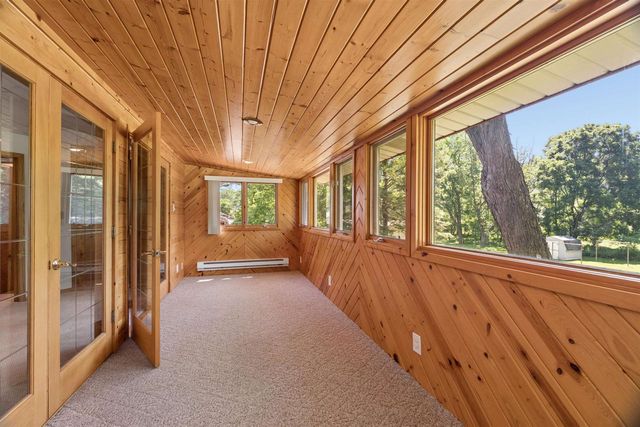 2241 WALLACE LAKE ROAD, West Bend, WI 53090
