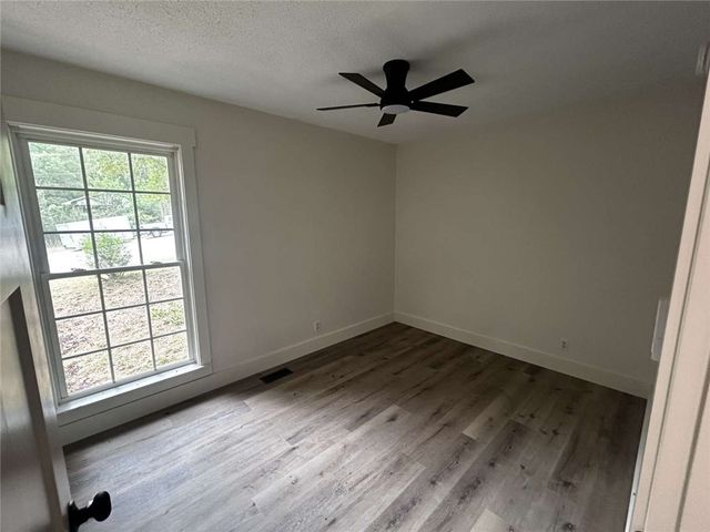107 Ledbetter Lane, Walhalla, SC 29691