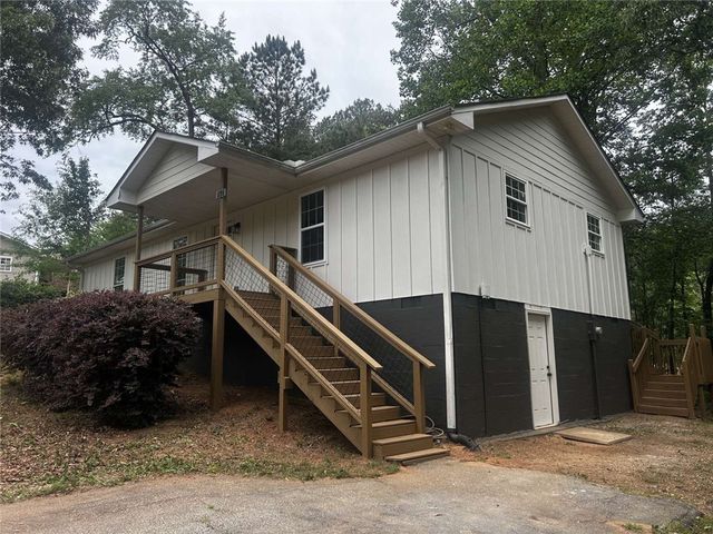 107 Ledbetter Lane, Walhalla, SC 29691