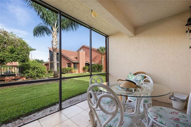 114 Cypress WAY E D3, Naples, FL 34110