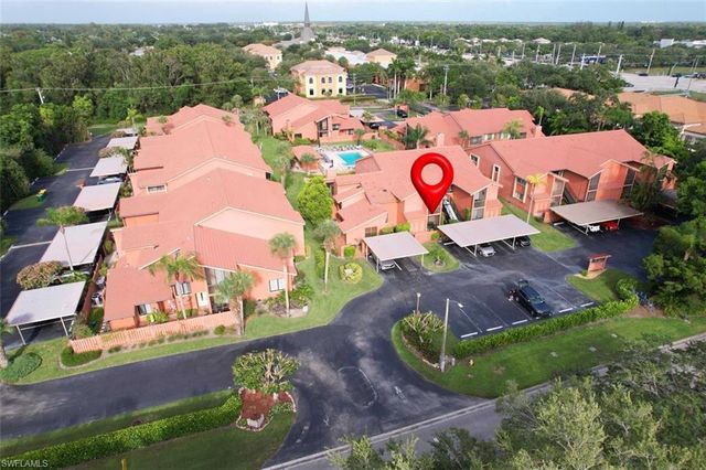 114 Cypress WAY E D3, Naples, FL 34110
