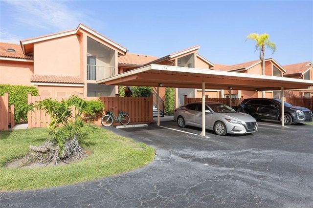 114 Cypress WAY E D3, Naples, FL 34110