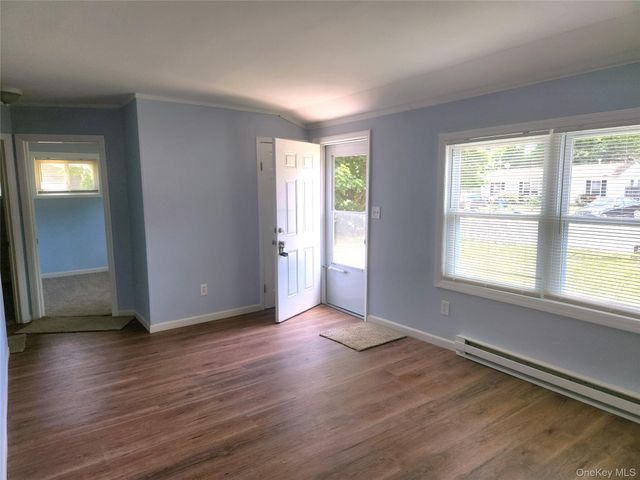 548 Taylor Avenue, East Patchogue, NY 11772