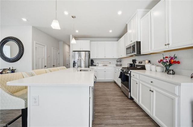 557 Bright Red RN, Chesapeake, VA 23323