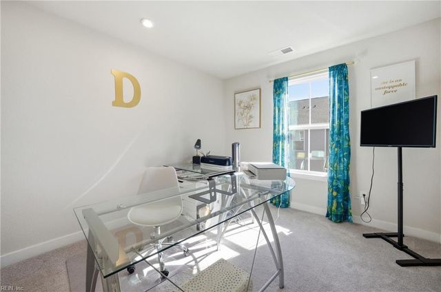 557 Bright Red RN, Chesapeake, VA 23323