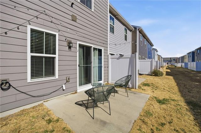 557 Bright Red RN, Chesapeake, VA 23323