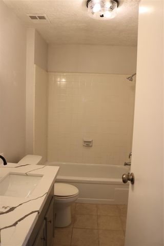 4018 Easy Street, Dickinson, TX 77539