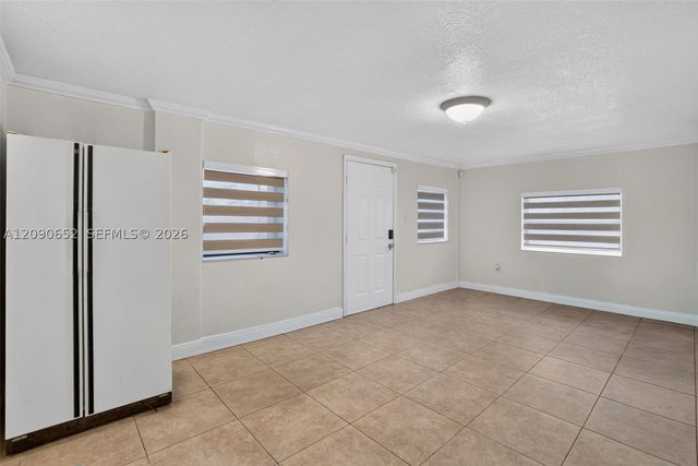 7911 SW 18th Ter, Miami, FL 33155