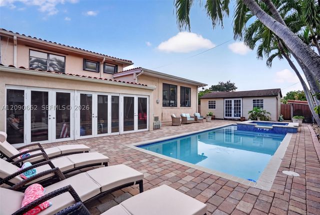 7911 SW 18th Ter, Miami, FL 33155