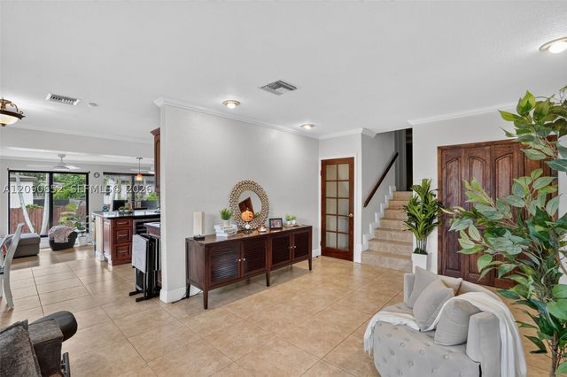 7911 SW 18th Ter, Miami, FL 33155